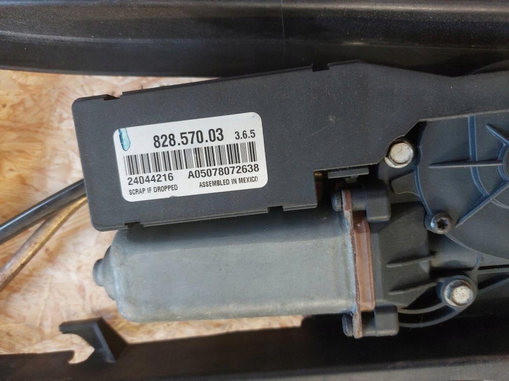 фото №3, Люк jeep grand cherokee wk