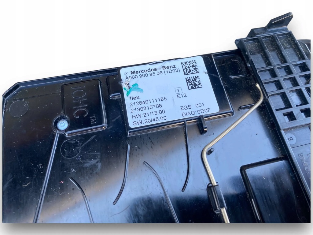 фото №8, Mercedes w206 c220 лампа потолочный a0009009536