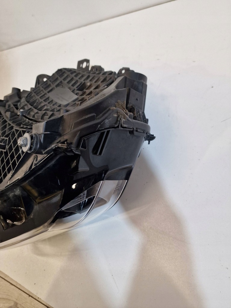 фото №14, Porsche taycan правая лампа full led