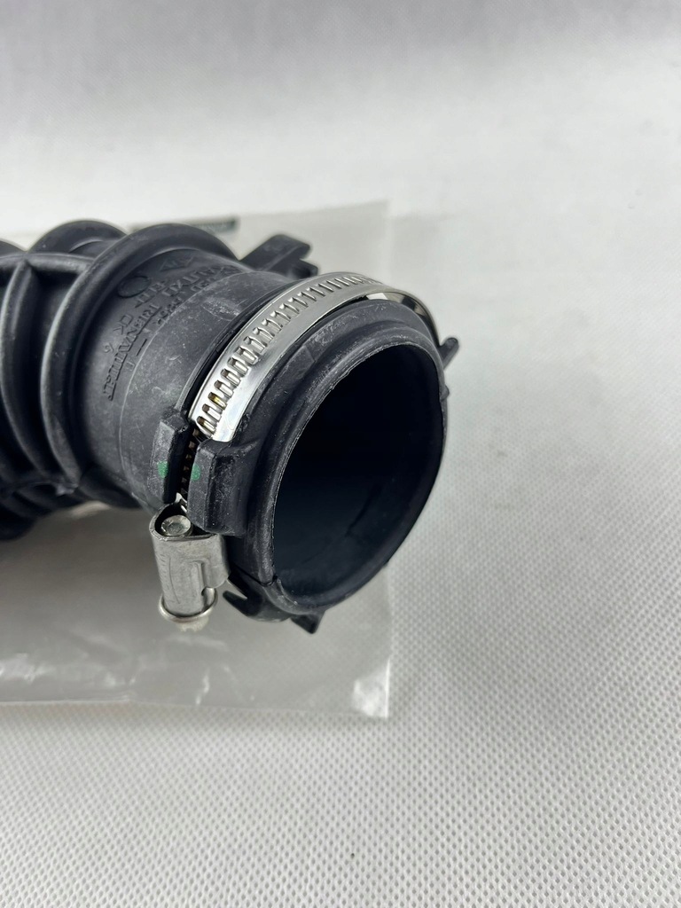 фото №4, Шланг повітря 1.5dci 165750686r renault dacia оригінал