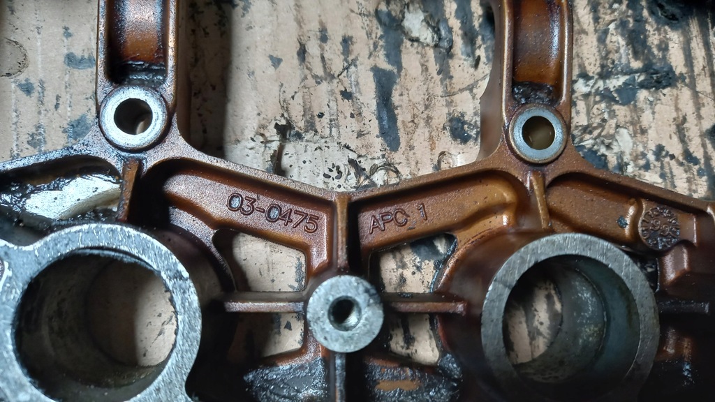 фото №3, Кришка клапанів rover 75 2.5b 99r