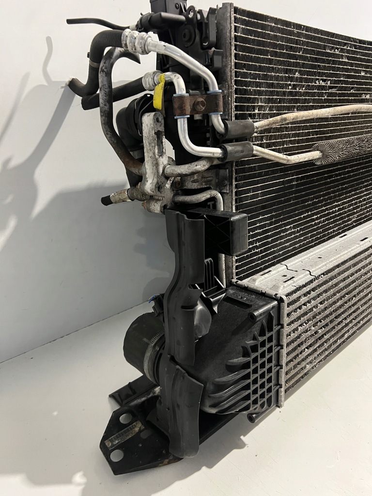 фото №11, Pas передний радиатор volvo s80 2.5b автоматическая коробка передач