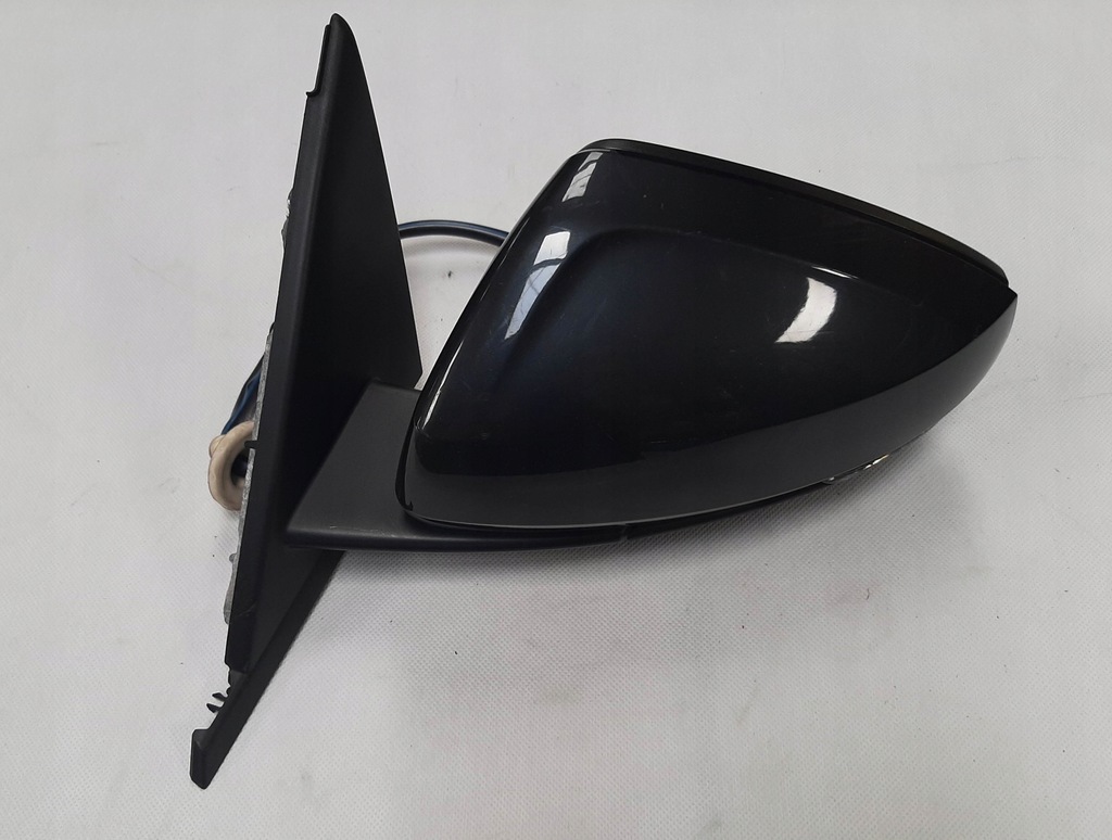 фото №1, Audi a1 gb 82a зеркало левая 8pin