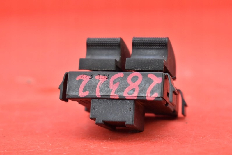 фото №6, Панель керування вікон eu 8l0959851 audi a3 8l 3d 96-00