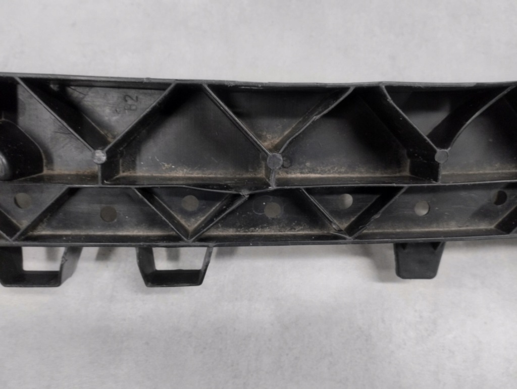 Балка кронштейн абсорбер бампера перед peugeot 2008 2 9825813580 в Україні