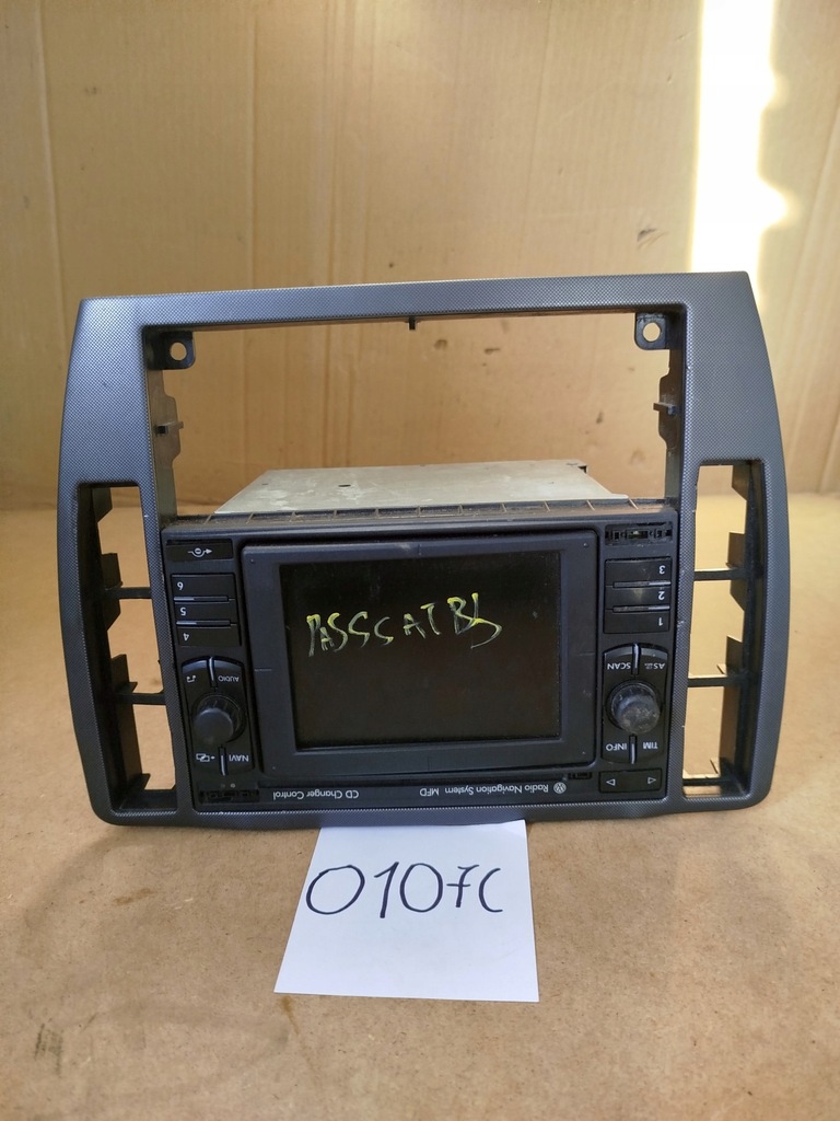 фото №1, Радіо навігація заводський з рамка volkswagen passat b5 3b0035191c