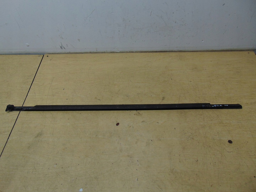 фото №7, Молдинг уплотнитель правый задняя peugeot 508 sw 1 9671944180