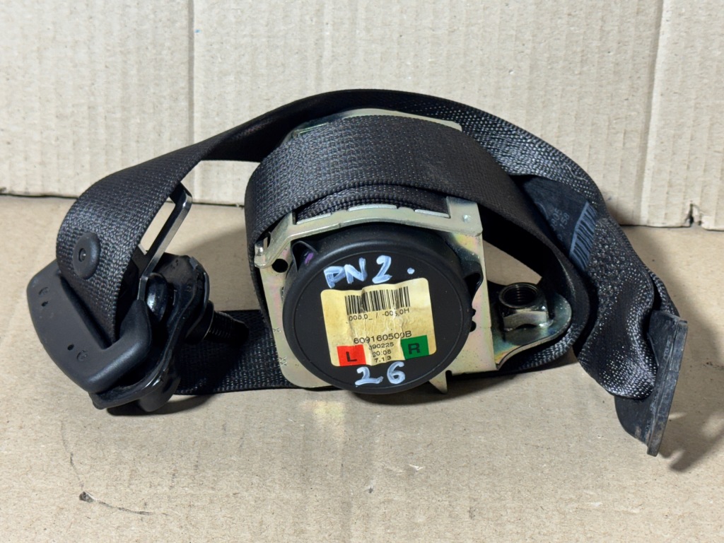 Купити Ремінь безпеки лівий задній opel corsa d 13290256