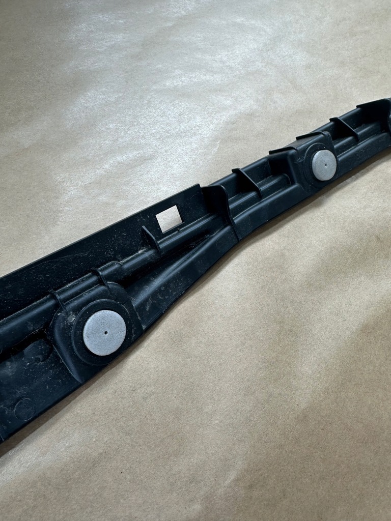 фото №8, Направляющая бампера задняя opel astra iii h kombi 24460477