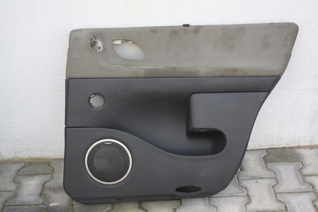 фото №1, Обшивка обивка дверь правый задняя renault espace iv 820015665