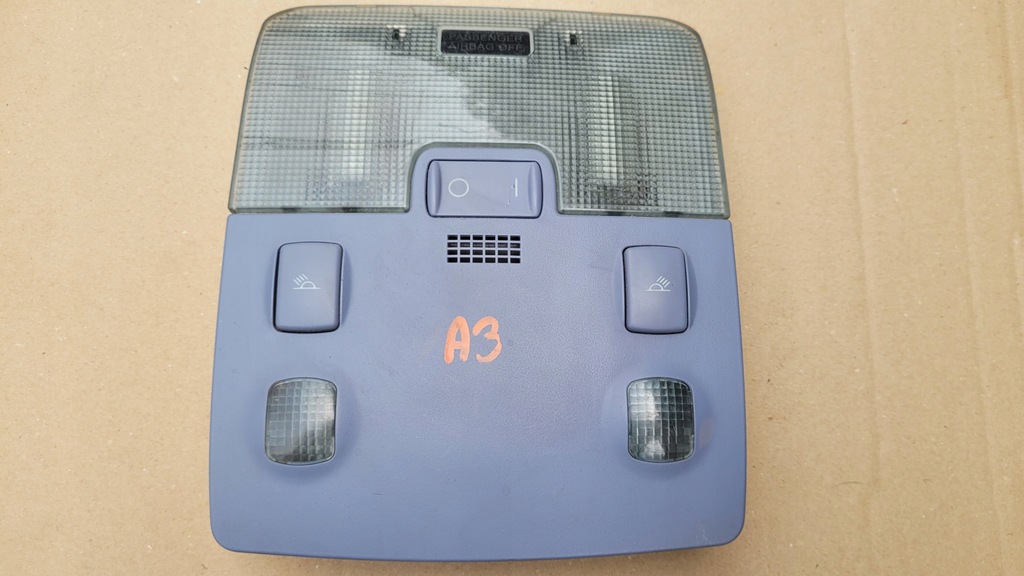 фото №1, Audi a3 8l лампа стельовий салону 8l0947111