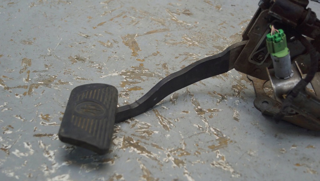 фото №9, Педаль гальма maserati levante quattroporte ghibli 223