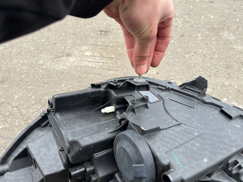 фото №7, Лампа правая передняя peugeot 208 ii full led