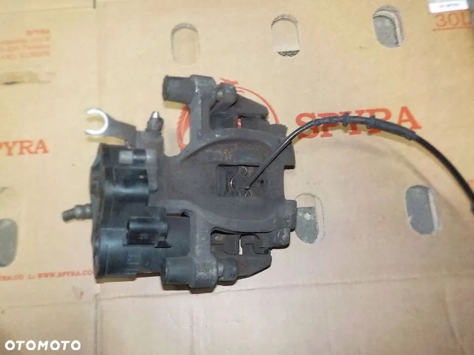 фото №1, Суппорт тормозной задняя правый x1 f48