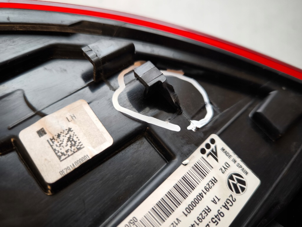 фото №8, Vw t-roc 17- лампа задняя левая наружная 2ga945207a