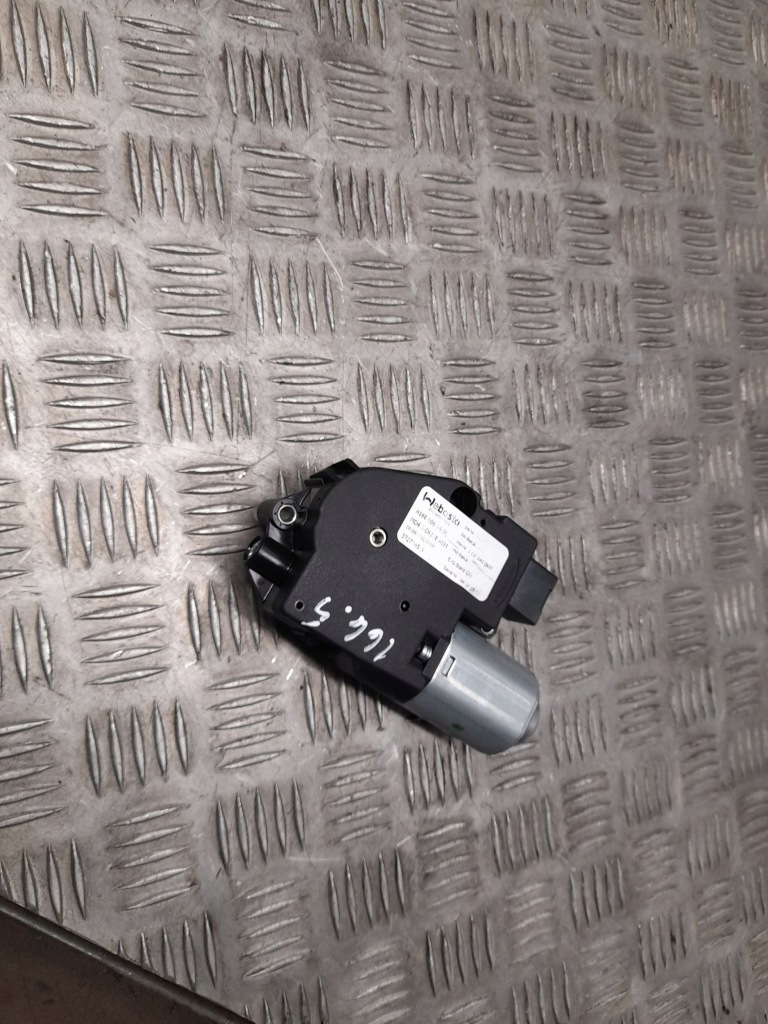 фото №5, Mercedes-benz gl x166 2013 середина моторчик люк