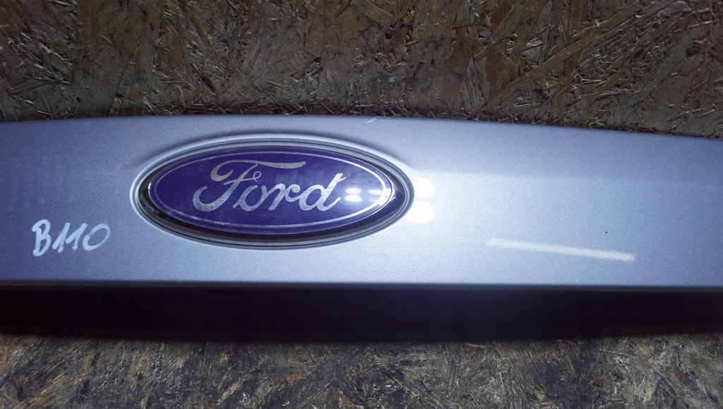 фото №3, Ford mondeo mk4 lift hb накладка кришки задня