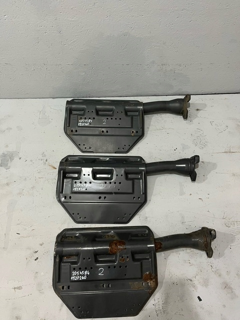 фото №1, Кронштейн кронштейн крыла левая scania