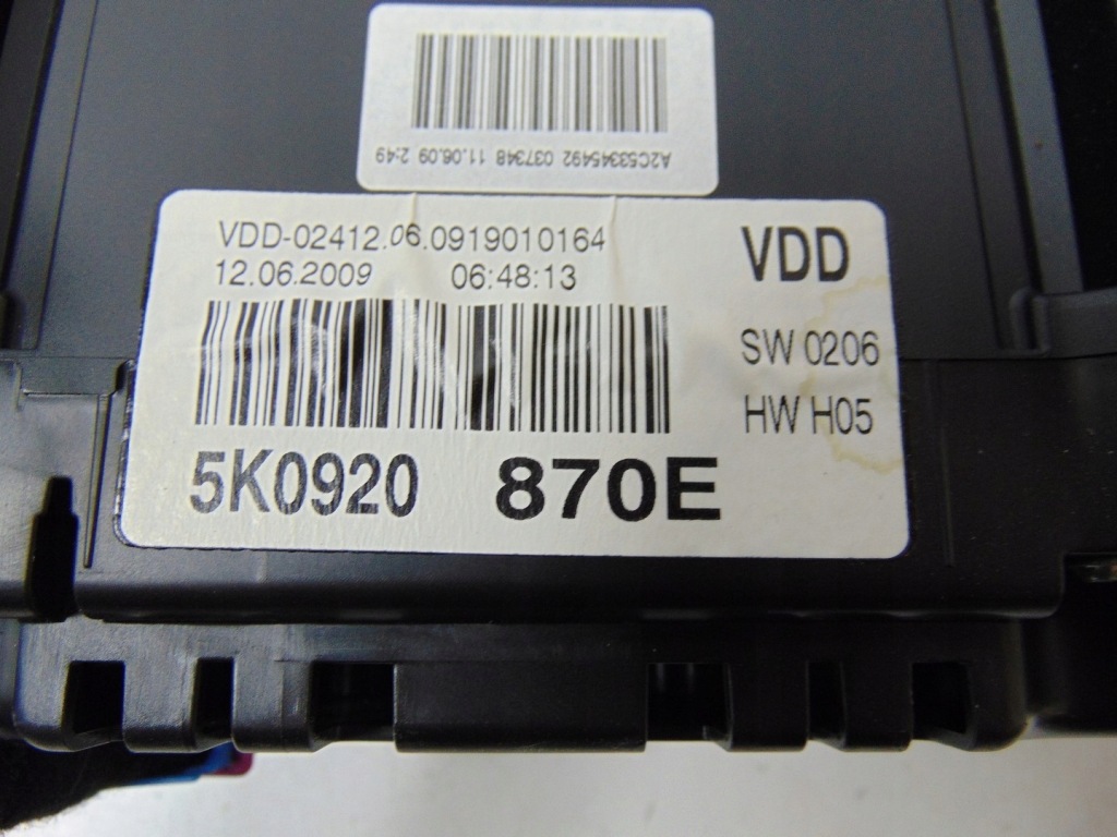 Панель приладова панель vw golf vi 2.0 tdi автоматична коробка передач 5k0920870e європа Доставка