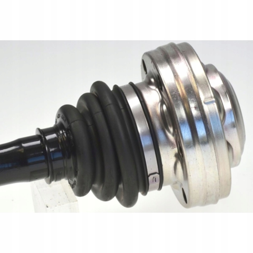 Привідний вал задній правий bmw 1 3 04-13 Доставка