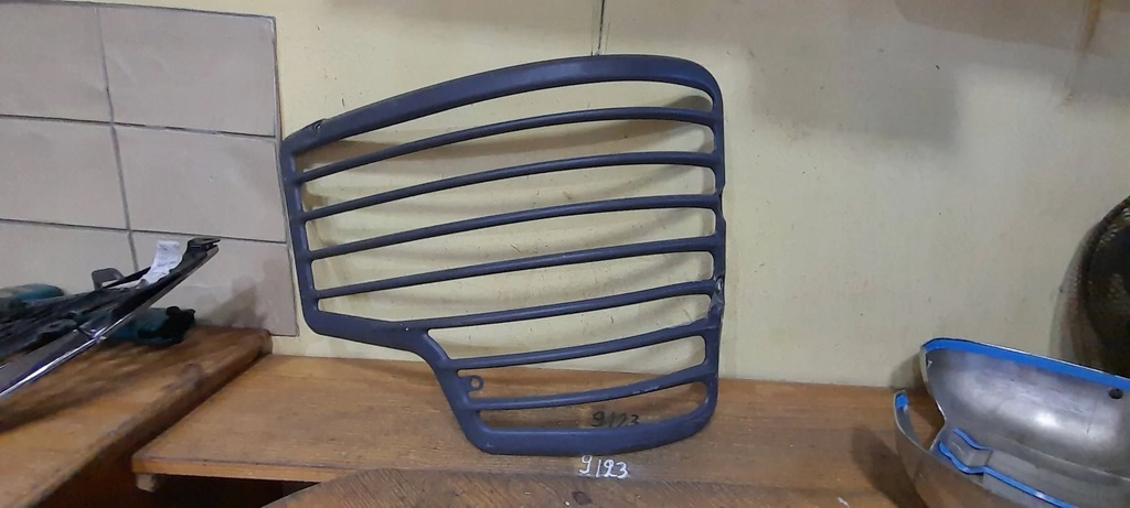 фото №1, Решётка защитная mercedes actros w960