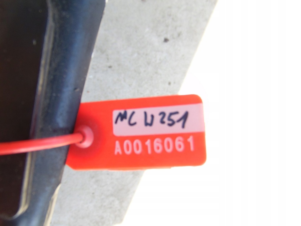 Ремень передний балка усилитель mercedes r w251 cdi радиатор комплект Оригинал