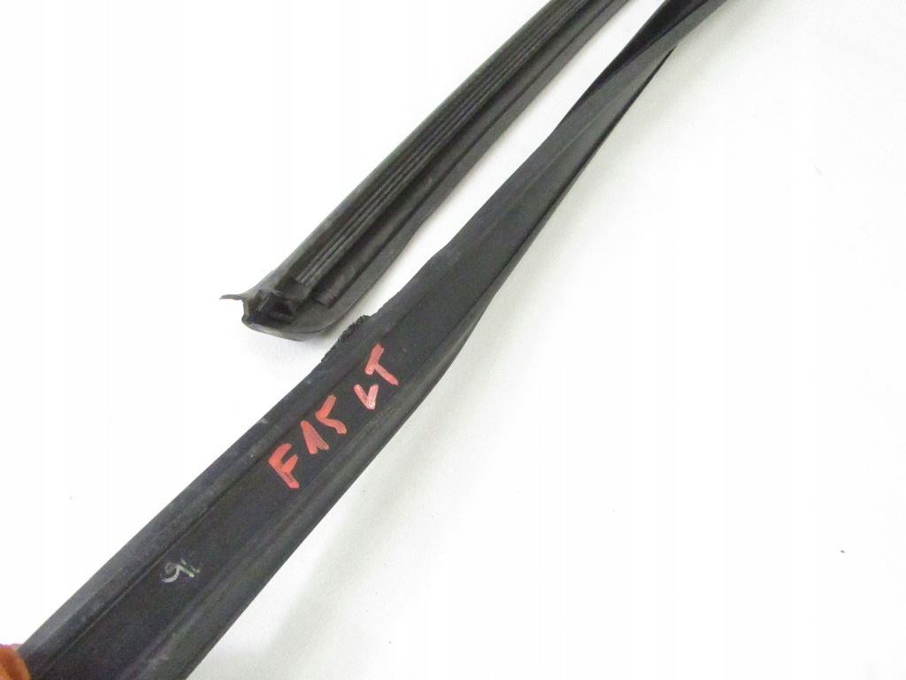 Прокладка дверь направляющая стекло левый задний  bmw f15 f85 x5 7289667 Недорого