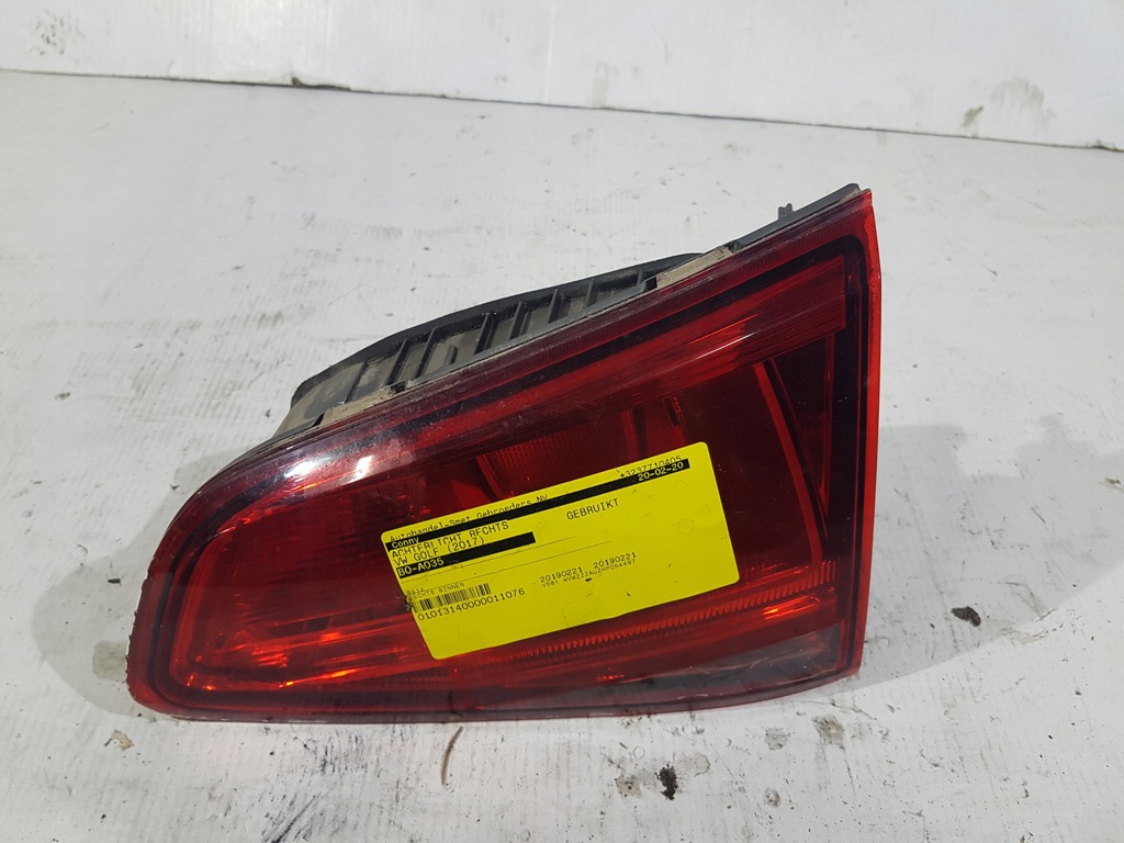 фото №1, Лампа w кришка vw golf vii