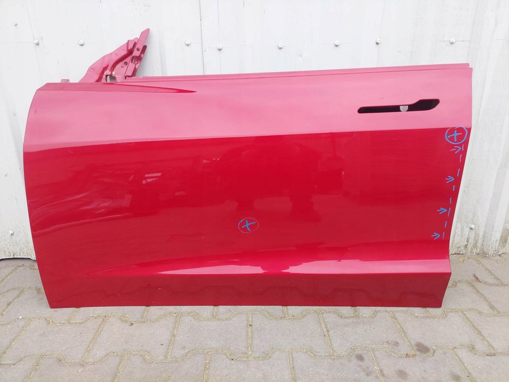 Купить Tesla model 3 дверь левая перед передние