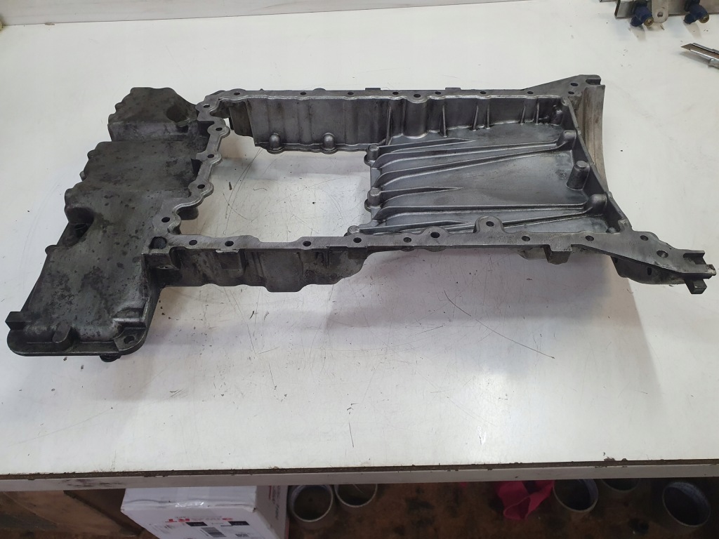 фото №1, Картер основа картера gl ml 642940 3.0 v6 r6420141502