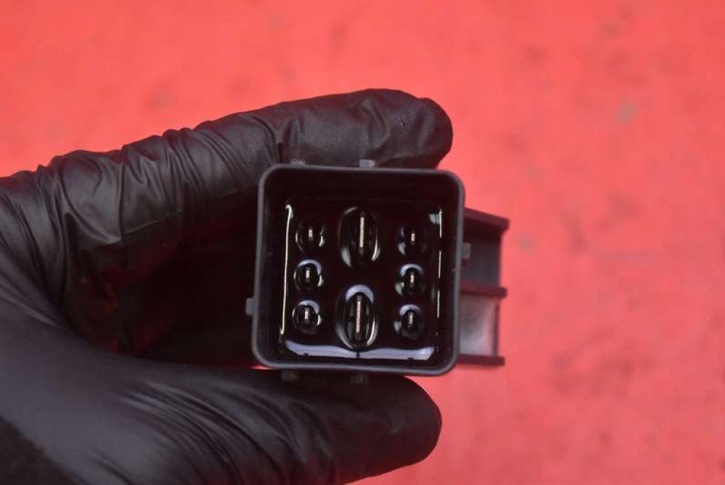 фото №8, Реле свеча накаливания 9803299780 ford s-max mk2 2 ii 2.0 tdci 150 km