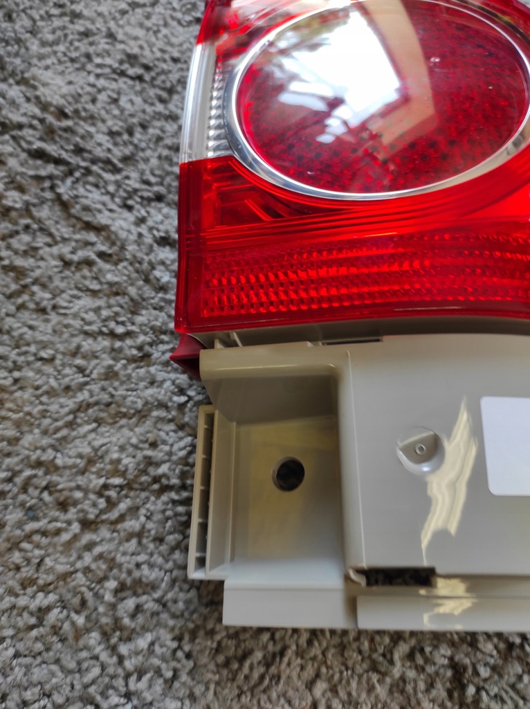 фото №12, Лампа задня права lub ліва vw sharan 03-