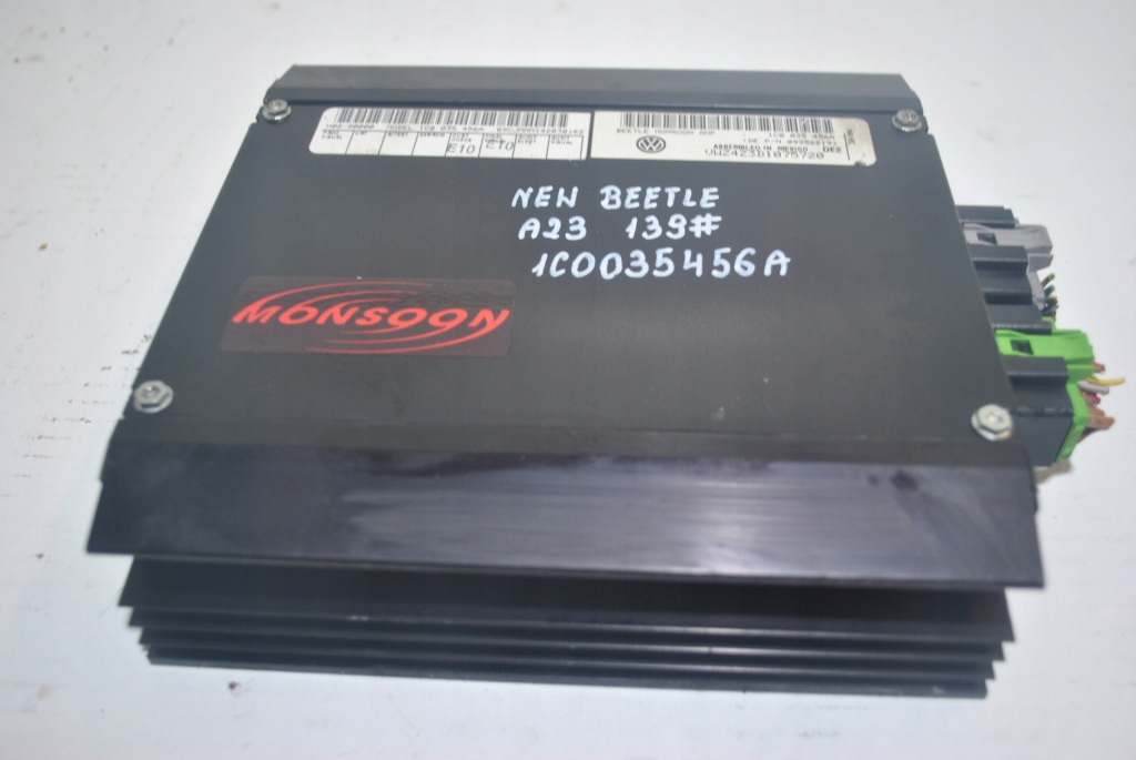 фото №4, Підсилювач радіо monsoon vw new beetle 1c0035456a