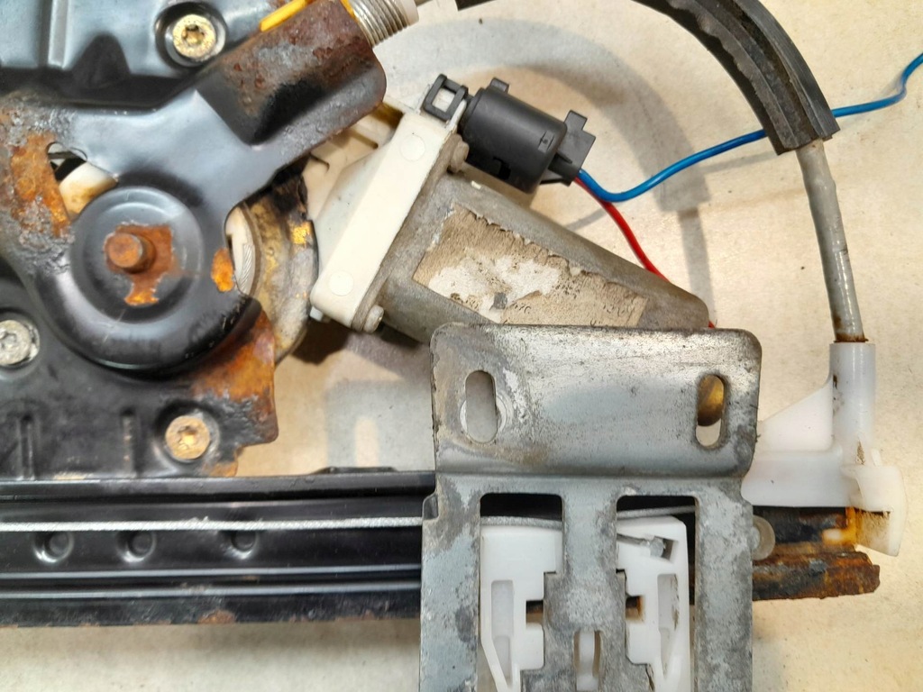 фото №6, Підйомник скло лівий задня freelander i 1.8