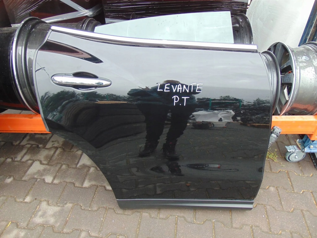 фото №2, Дверь правый задняя maserati levante