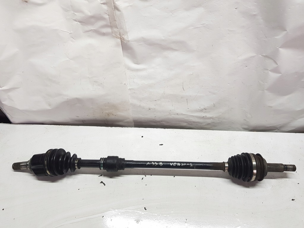 фото №1, Приводной вал правая toyota verso s 1.33