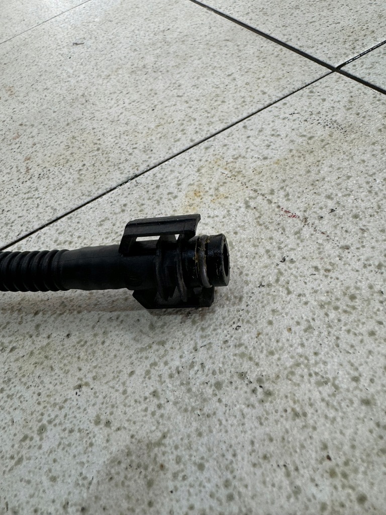 фото №3, Шланг нагреватель adblue mercedes actros mp 2 mp 3 axor atego