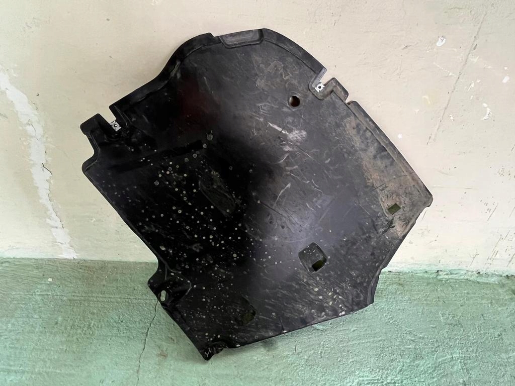 фото №1, Audi a6 c8 плита защита подвеска 4k0825219f