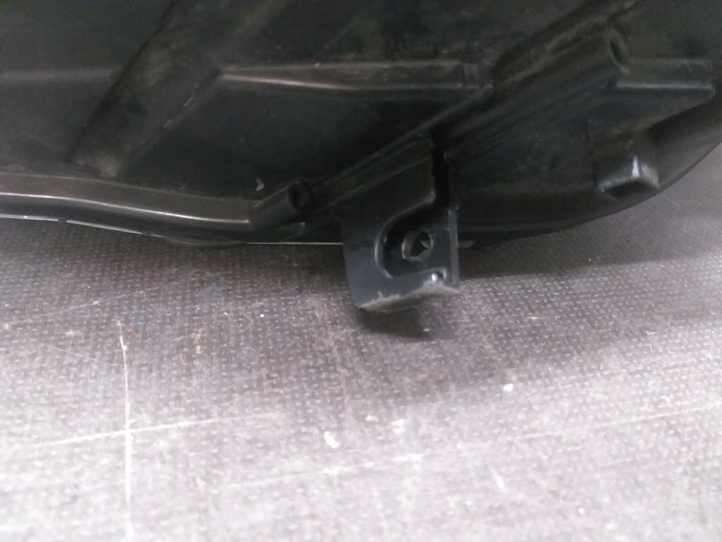 фото №4, Лампа перед права opel adam 3915503