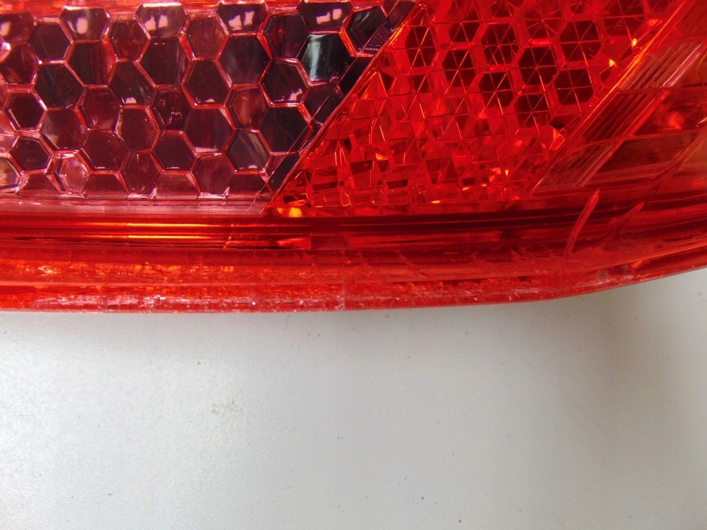 фото №8, Лампа права задня peugeot 308 i 9680425680 europa