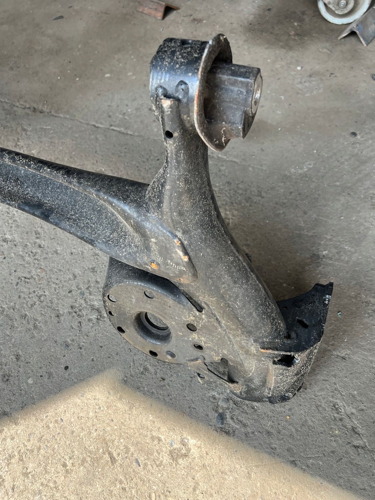 фото №8, Toyota yaris iv 4 19- oś задня балка підвіска заднього na гальмівні диски