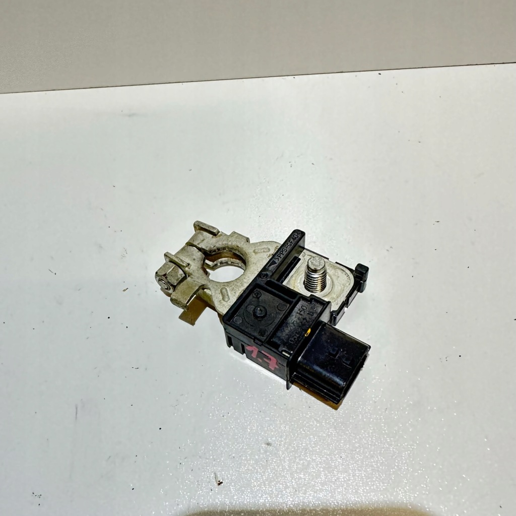 фото №1, Renault scenic iv 1.7 dci клемма аккумулятор