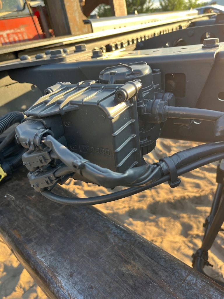 фото №7, Mercedes actros mp4 осушитель jak новый