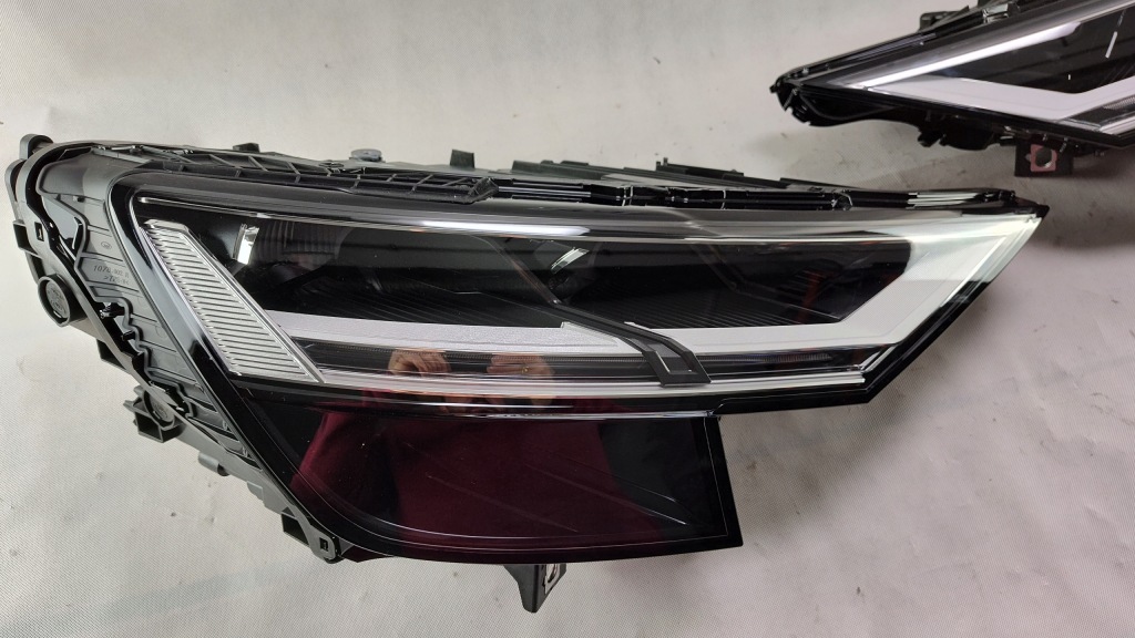 Audi q8 4m8 full led левый правый фара лампа левая правая nowe лампы в Украине