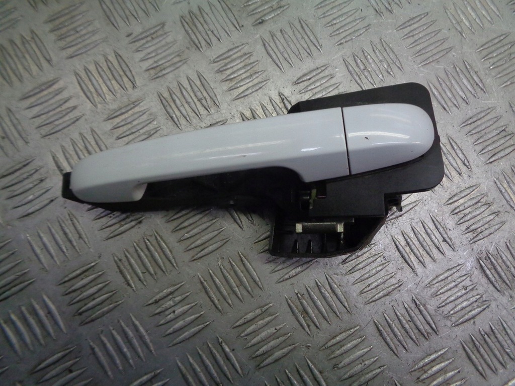 фото №1, Ручка правая передняя наружная kia ceed i 3d wd