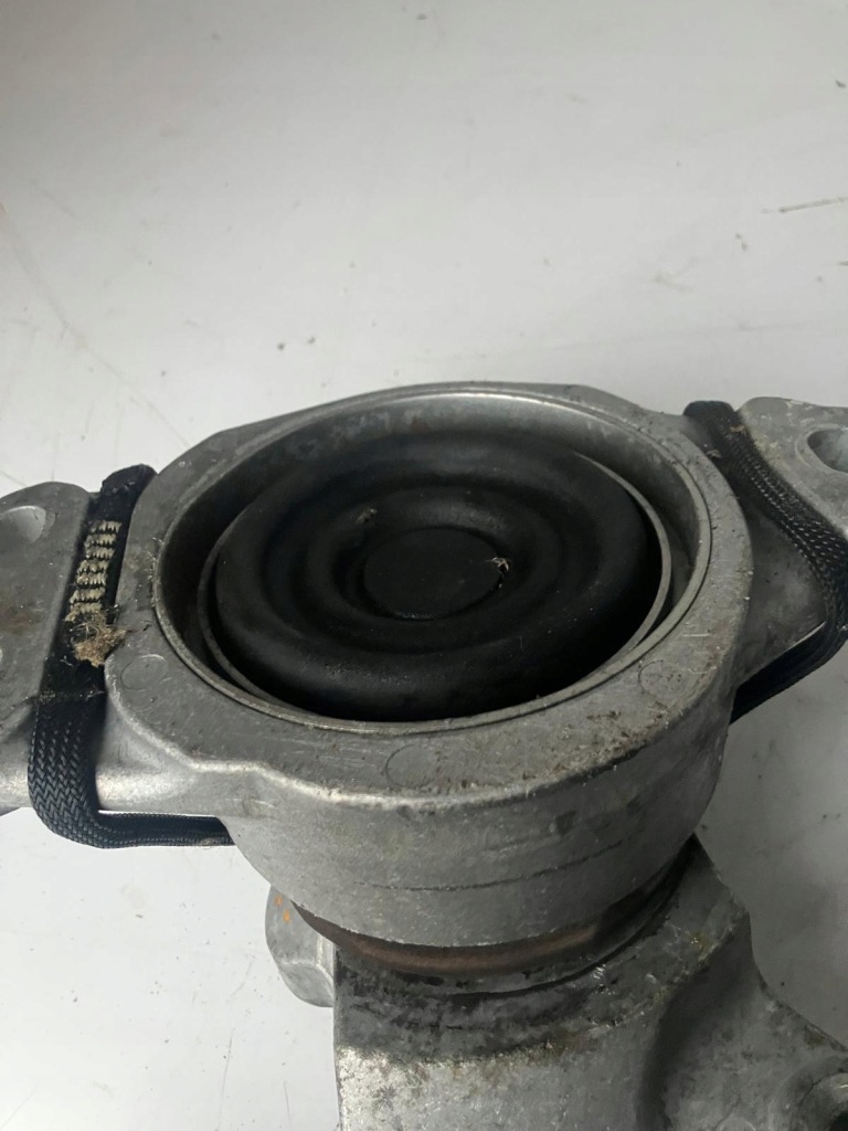 фото №5, Кронштейн подушка двигателя renault latitude 3.0 dci 11210006r