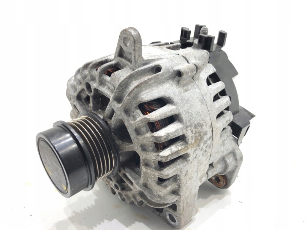 Купити Генератор opel astra k 39218017 1.2 110km