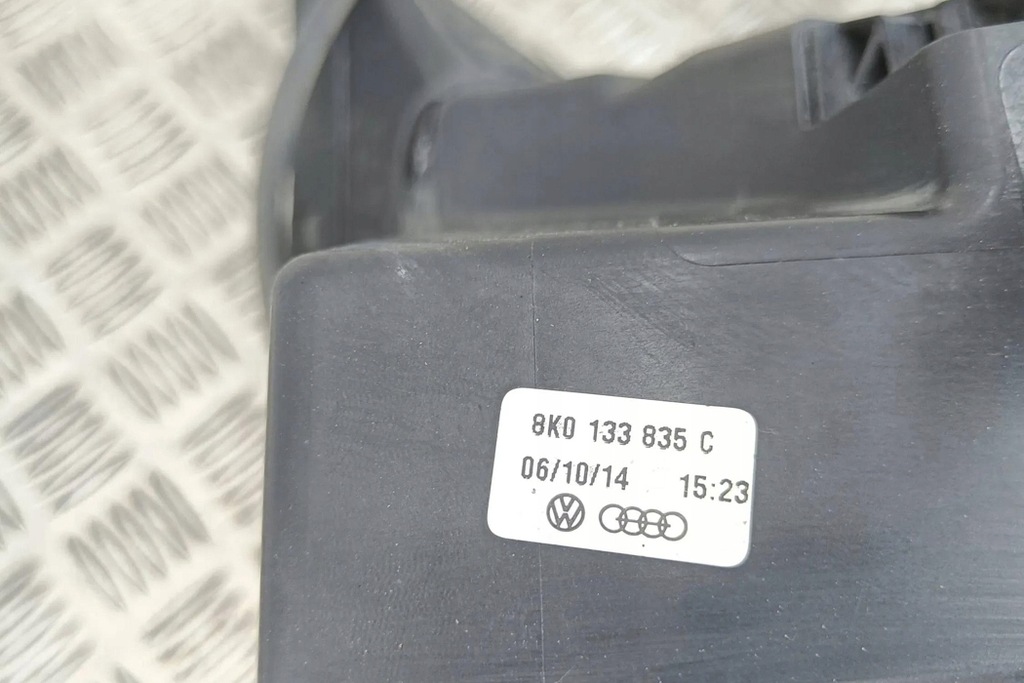 фото №10, Корпус фильтра воздуха audi q5 8r 8k0133835c 3.0l дизель 2015