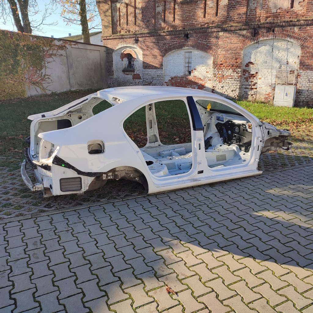 фото №1, Skoda rapid liftback чверть задня права lf9e