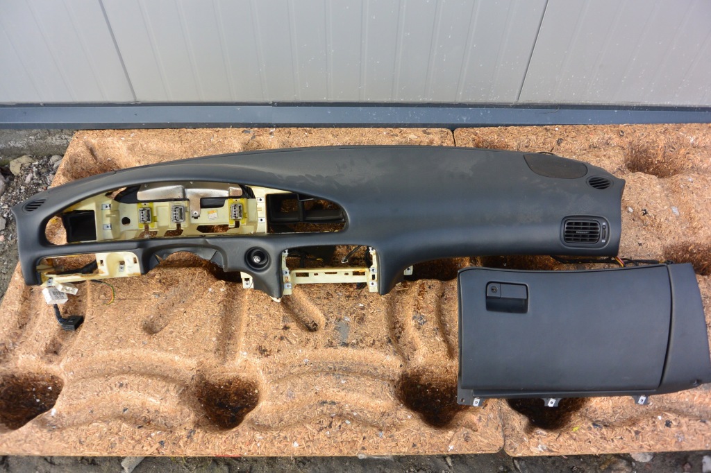 фото №1, Панель приладів приладова панель приладів бардачок hyundai sonata ii